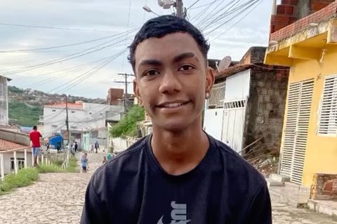 Un influencer a murit într-un accident grav. Tânărul de 20 de ani și-a găsit sfârșitul chiar lângă cimitir